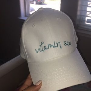 “Vitamin Sea” hat